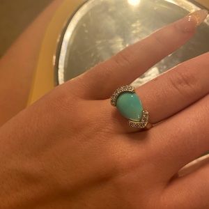 Vintage gold and turquoise rhinestone ring